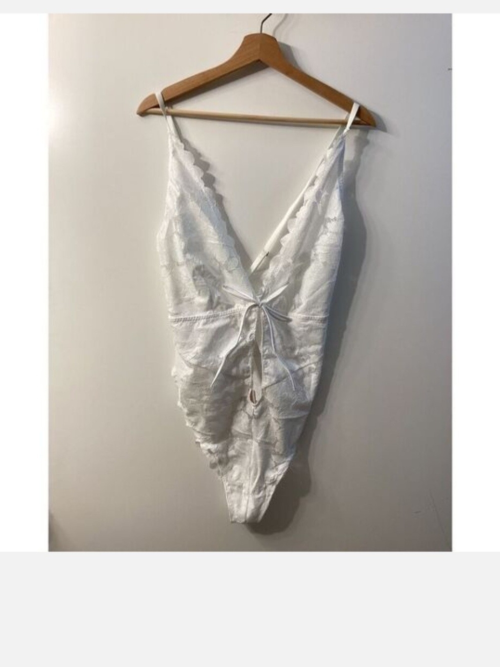 Savage X Fenty Lace Plunge-Back Bodysuit in White Size 3X
